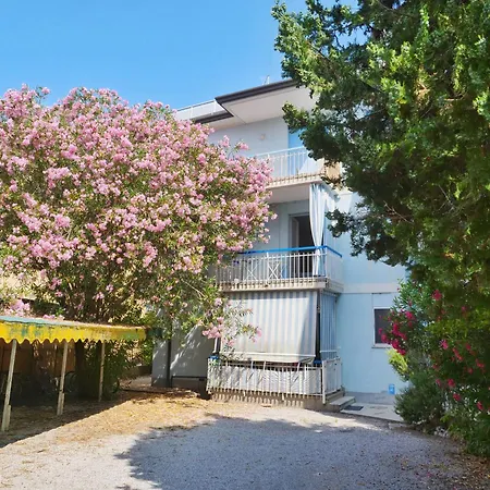 Casa Oleandro Daire Grado
